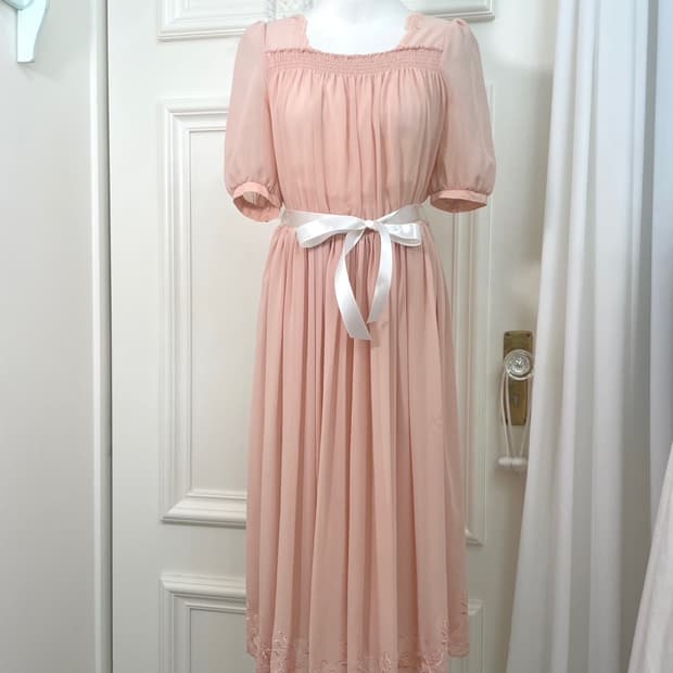 coral shirring under embroidery chiffon 