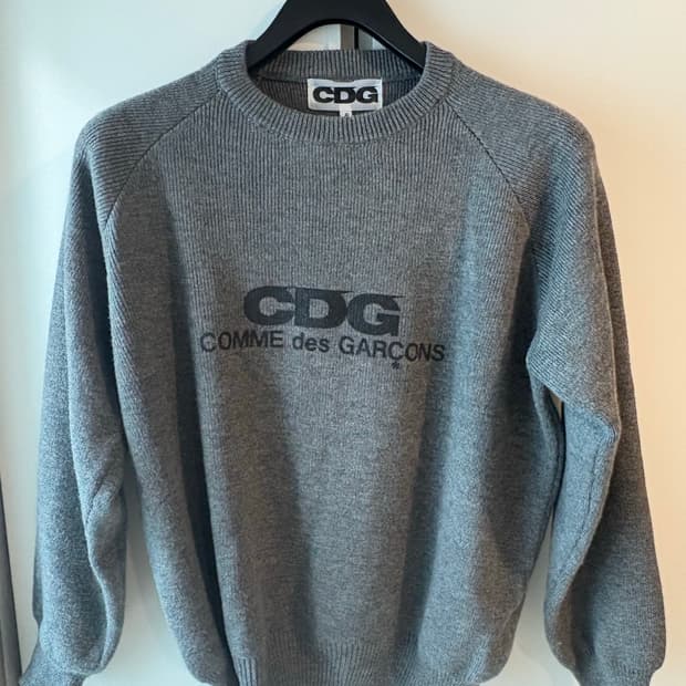 CDG 니트 s사이즈