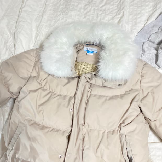 컬럼비아 여성 패딩 아이보리 (L)