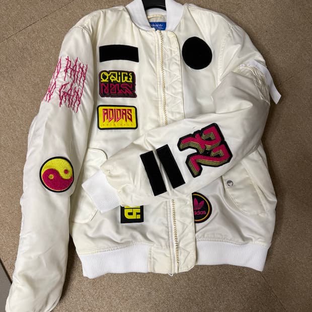 아디다스  패치워크 바시티재킷  105 