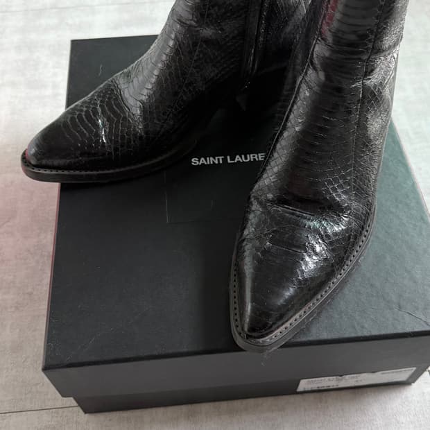 생로랑/Saint Laurent/ 19FW파이썬 부츠 /41사이즈