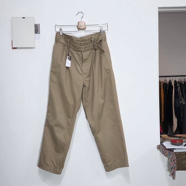 Comoli belted pants