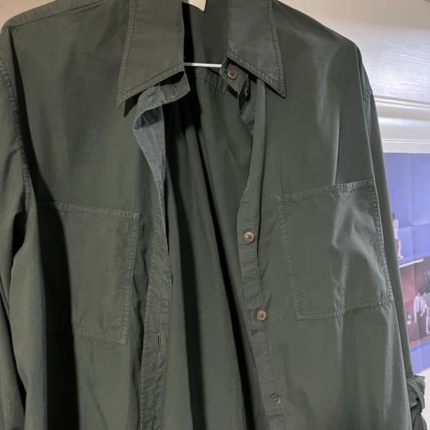 르메르 포레스트 그린 레귤러 셔츠