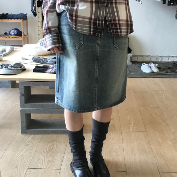Lee denim skirt