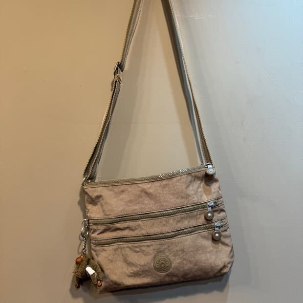 키플링 크로스백