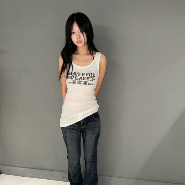Lettering detail ribbed sleeveless
