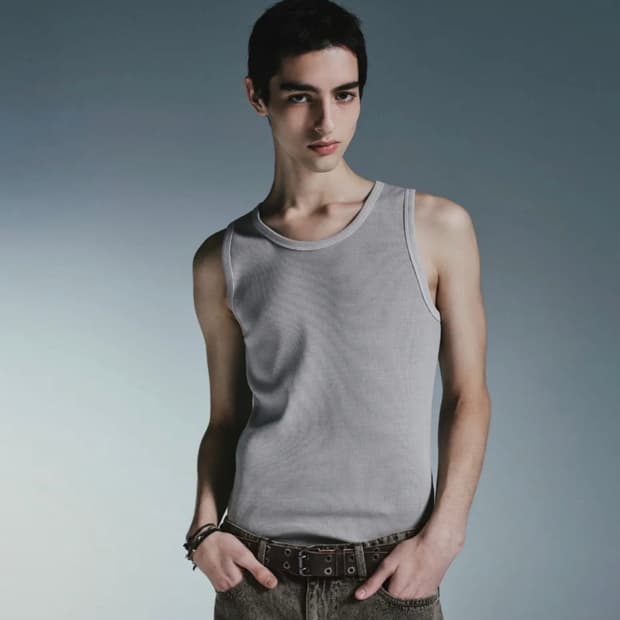 무신사 스탠다드 피그먼트 탱크 탑 그레이쉬 베이지 S