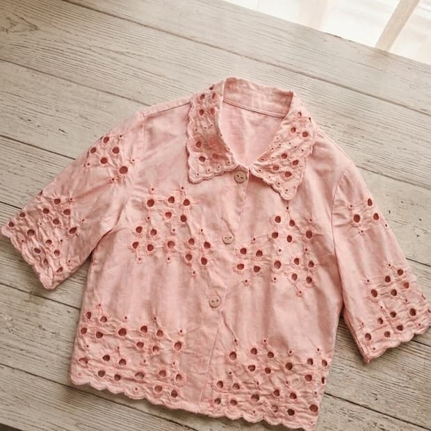 스테파넬 핑크 아일렛 자수 펀칭 반팔 셔츠/블라우스