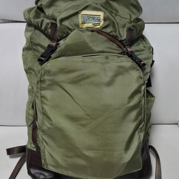 BERG by Mizuno 미즈노 빈티지 등산 여행 백팩