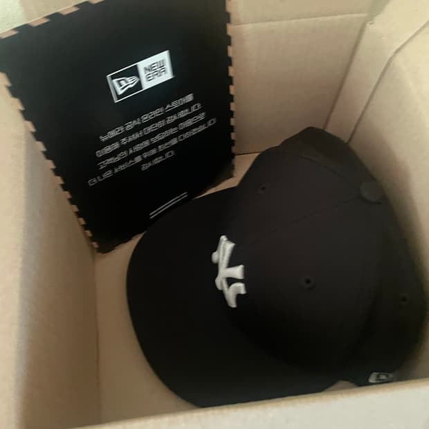뉴에라 블랙/화이트 MLB BASIC 5950 NEYYAN BLKWHI