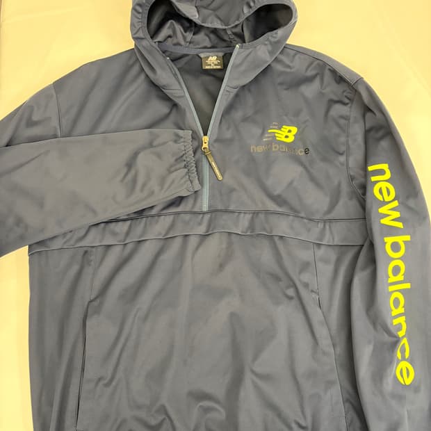 [110] 뉴발란스 바람막이 후드 자켓 네이비