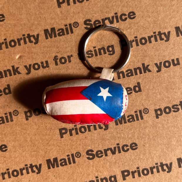 90s vtg Puerto Rico Flag Keyring