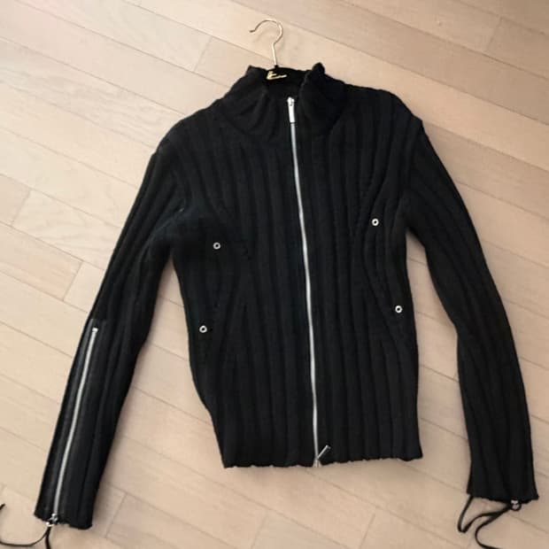 나체 블랙 니트 집업