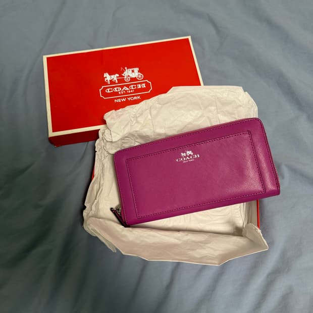 코치 사피아노 레더 아코디언 지갑 핑크