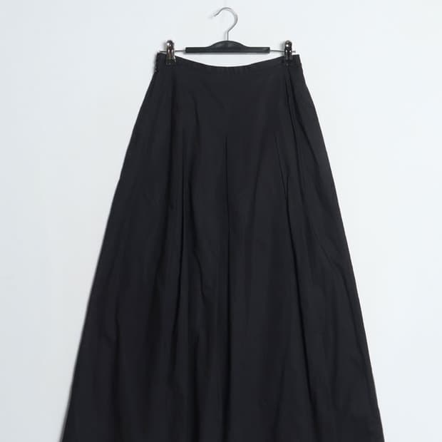 Green eye Tuck Flared Skirt (25~26)