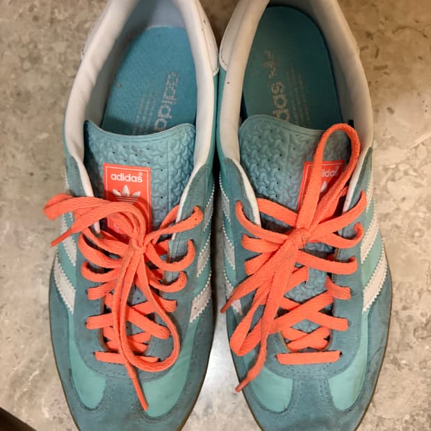 아디다스 가젤 인도어 프리러브 블루 화이트