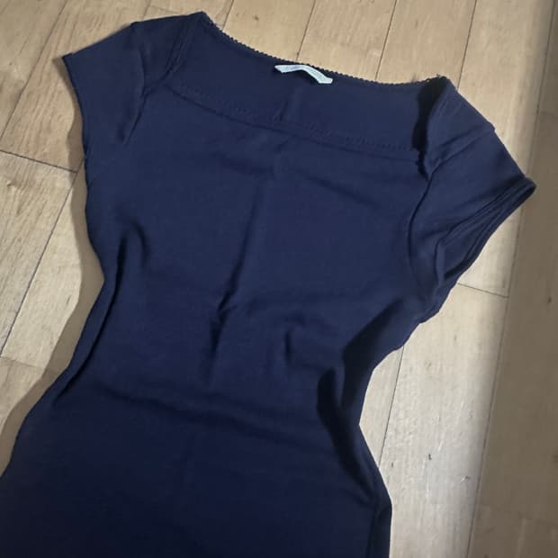 자라 스퀘어넥 네이비 반팔티