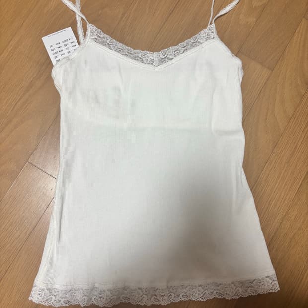 브랜디멜빌 레이스 나시 슬리브리스