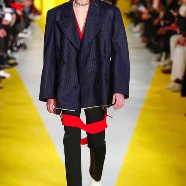 (구매) 마르지엘라 18AW 네이비 스트라이프 블레이저