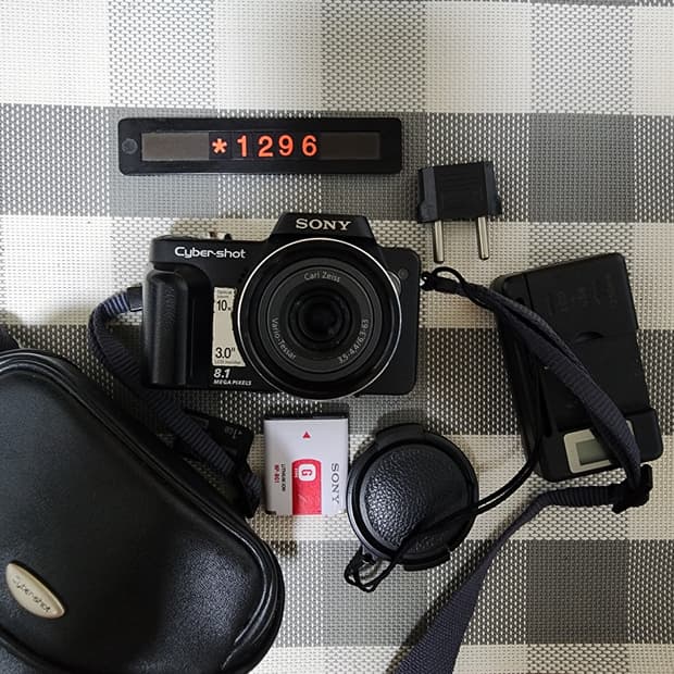 소니 사이버샷 DSC-H 10 디지털카메라 파우치포함