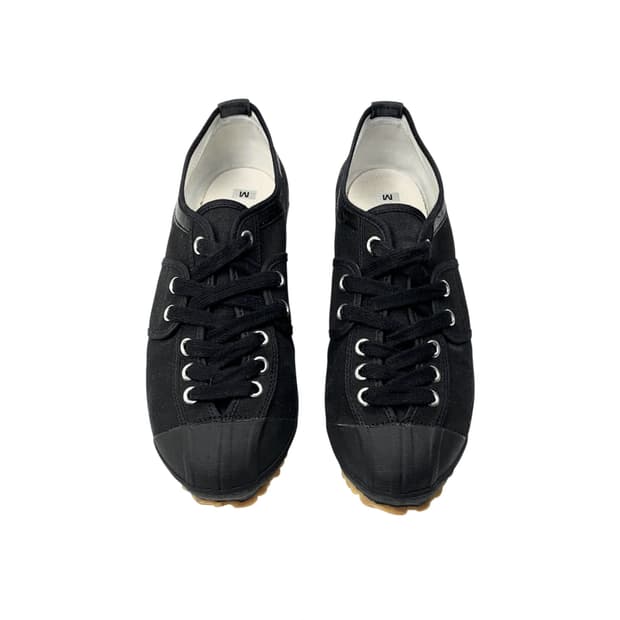 derby low cut sneakers