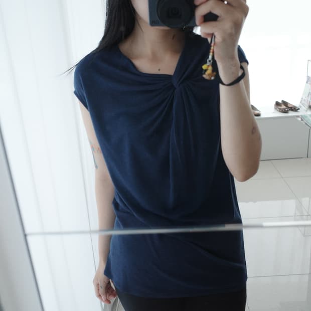 Tencel silk blended Twisted sleeveless