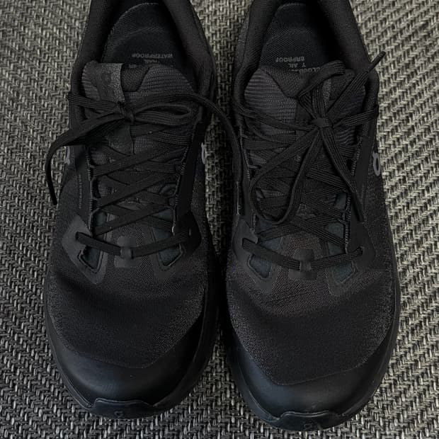 온러닝 클라우드서퍼 트레일2 워터프루프 275
