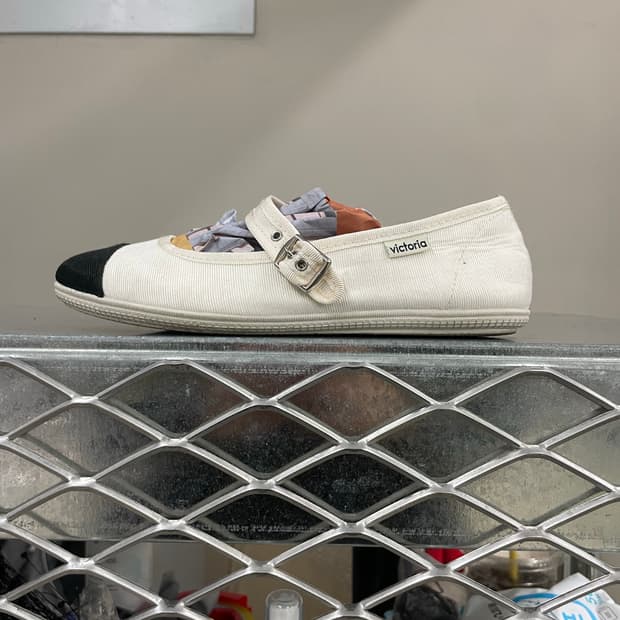 빅토리아 오다 메리제인 캡토 37