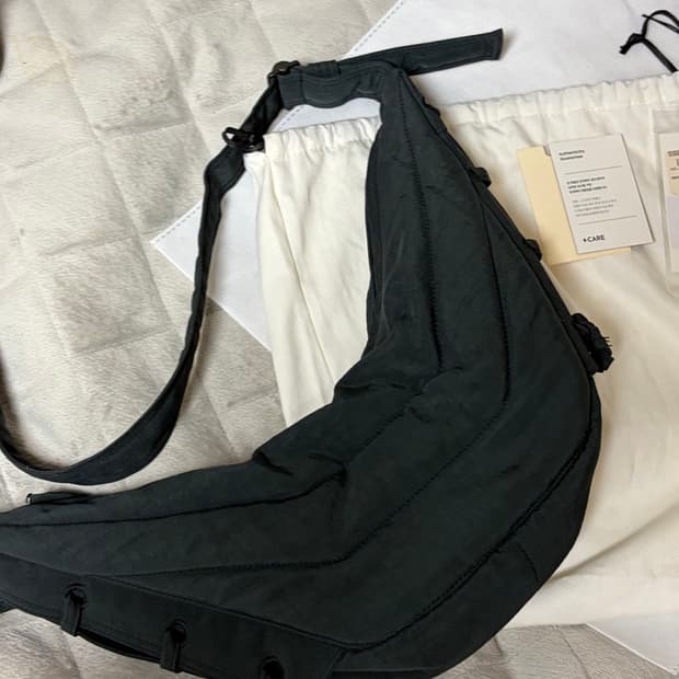 르메르 게임백 스몰 스퀴드잉크