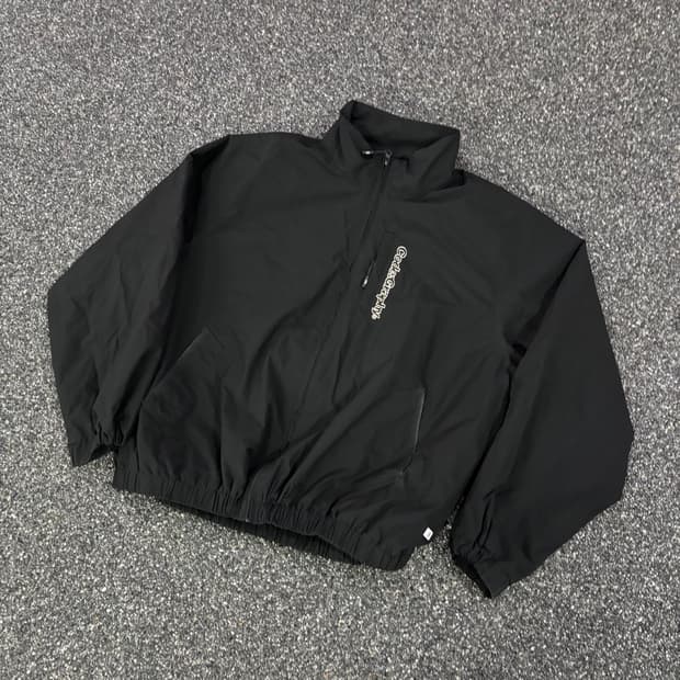 코드그라피 블랙 스몰로고 바람막이