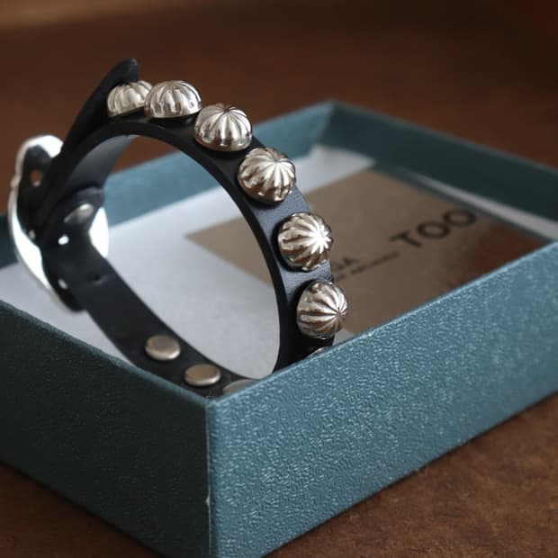 [Toga] Silver Concho Bangle