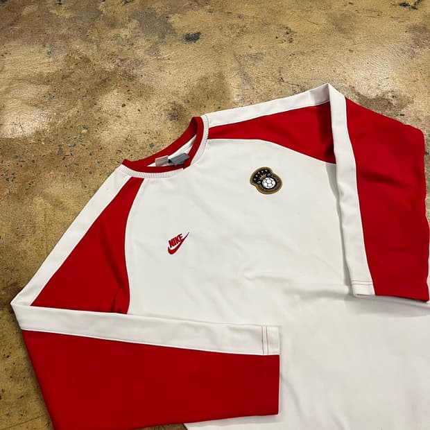 나이키 흰빨 화이트 레드 롱슬리브 긴팔 티 