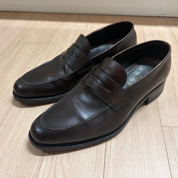 유니페어 다크브라운 로퍼 사이즈7.5