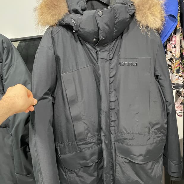 마모트 라쿤 구스패딩