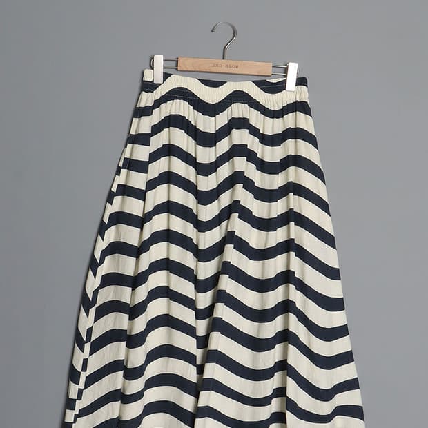 UQ x marimekko Wave Flared Skirt (28~29)