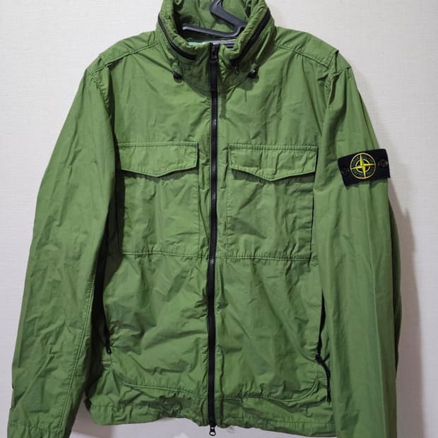 정품 22SS 스톤아일랜드 후드 나슬란 와트로 자켓 100 / L