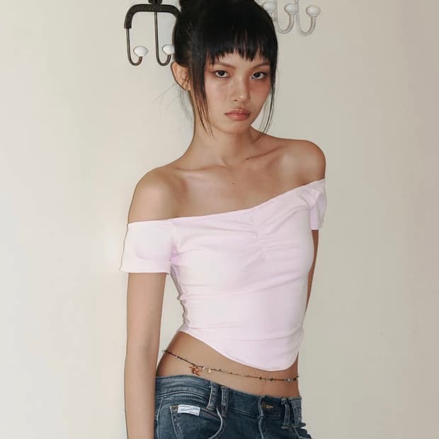 플노팔 Abel Shirring Off-shoulder Top pink