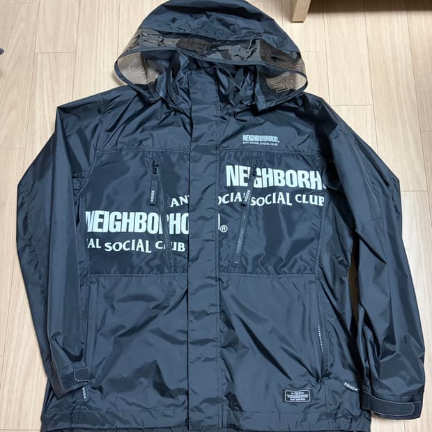 네이버후드 안티소셜클럽 콜라보 바람막이 L