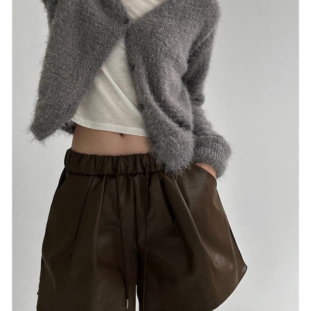 매니크- 피드 헤어 브이넥 가디건(그레이 색상)