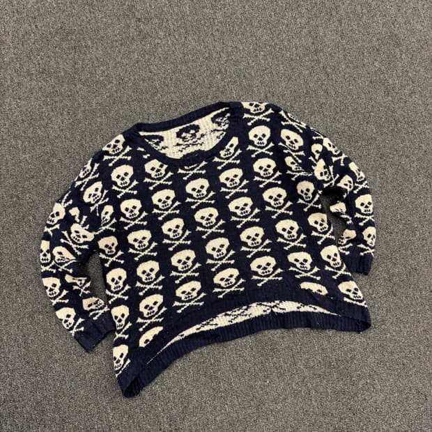 OS)Japanese vintage 여성 스컬 패턴 니트