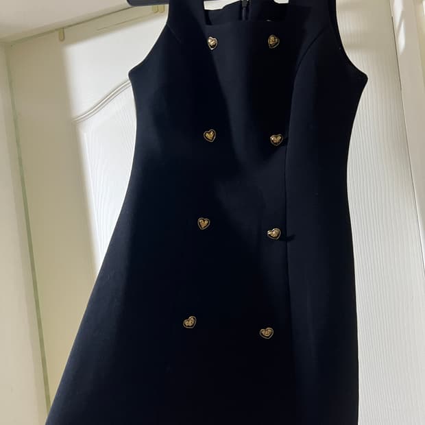 하트클럽 블랙 미니 드레스