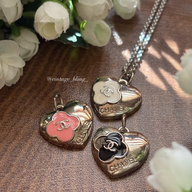 샤넬 클로버하트 실버 업사이클링 목걸이