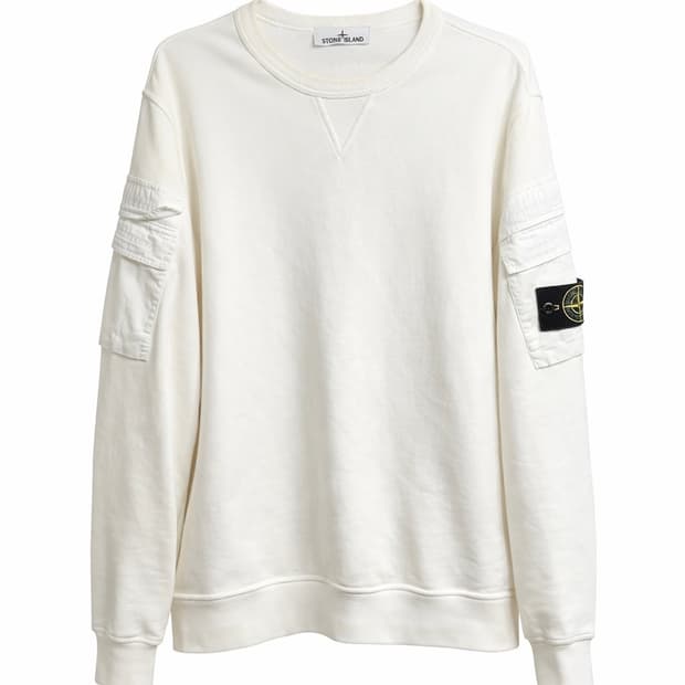 [ 23FW ] 스톤 아일랜드 포켓 와펜 패치 맨투맨