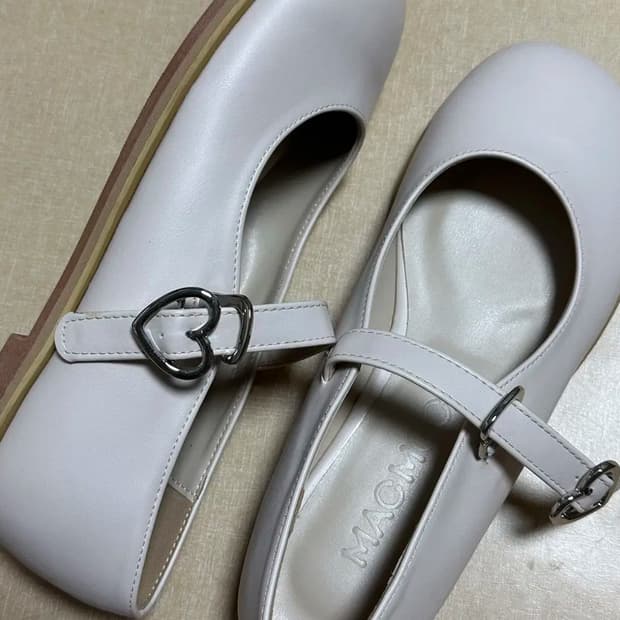 [235] 마크모크 하트 버클 메리제인 슈즈 플랫슈즈