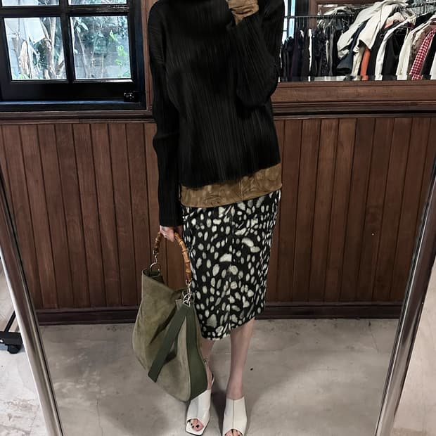 PLEATS PLEASE black top