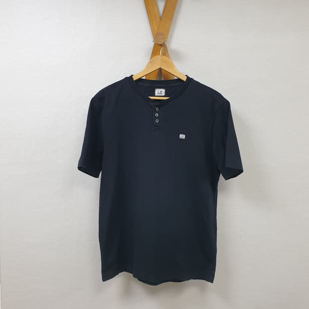 [xl/105/정품] cp컴퍼니 헤리넥 반팔 블랙