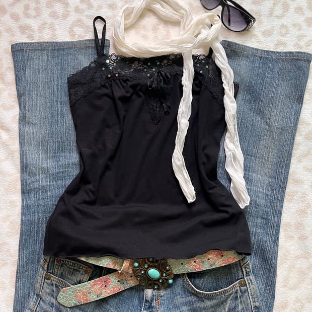 Black lace ribbon sleeveless