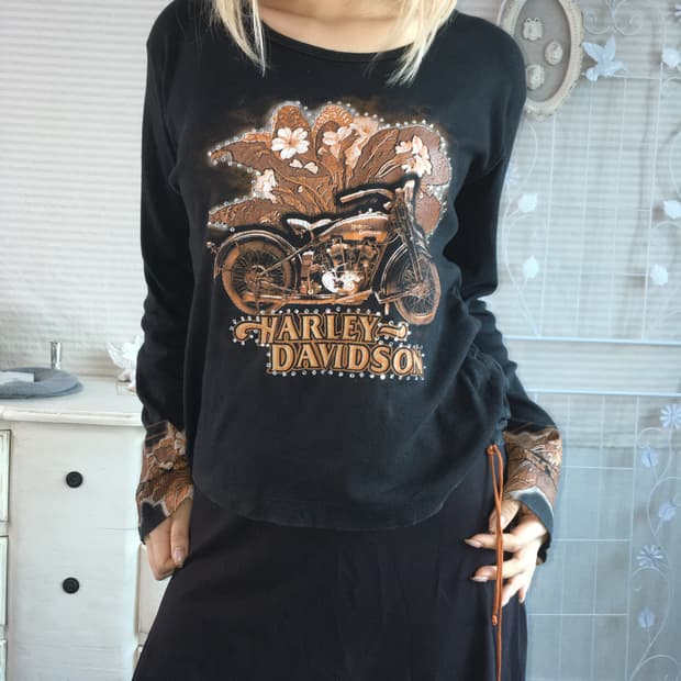 할리데이비슨 오리엔탈 큐빅 셔링 긴팔 티셔츠