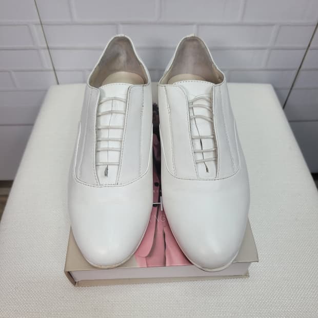 SUECOMMA BONNIE 슈콤마보니 화이트 스니커즈 로퍼 신발 235