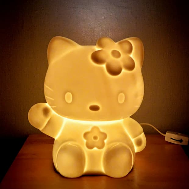 🌸헬로키티 오리지널 플로랄 도자기 램프 🌸